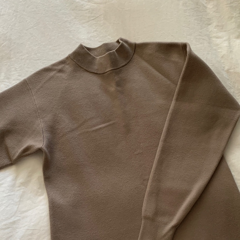 Uniqlo Soft Knit Long Sleeve Dress